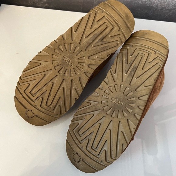 UGG Neumel Boot - Picture 12 of 15